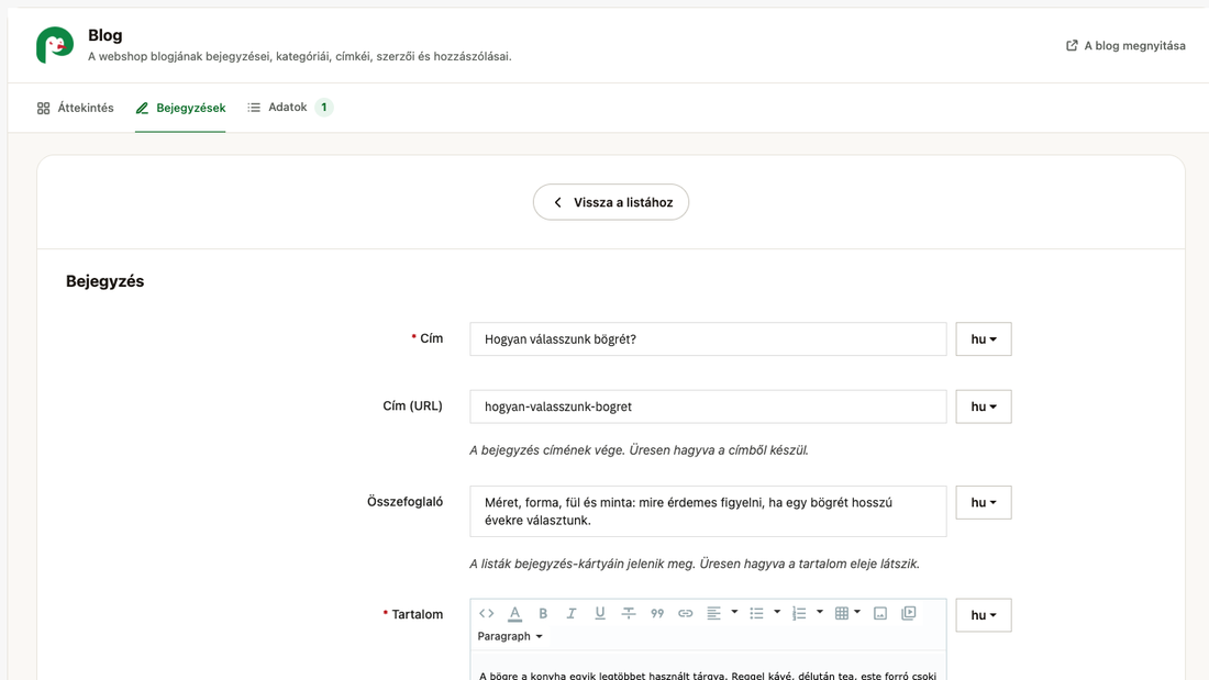 A bejegyzés-szerkesztő az adminban: cím, tartalom, kiemelt kép, állapot, kategóriák és címkék
