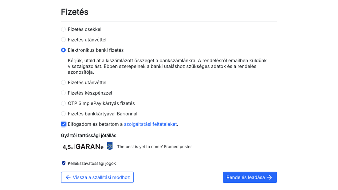 Pénztár: a garanciás termékek címkéje és a tájékoztató linkje a fizetési lépésben