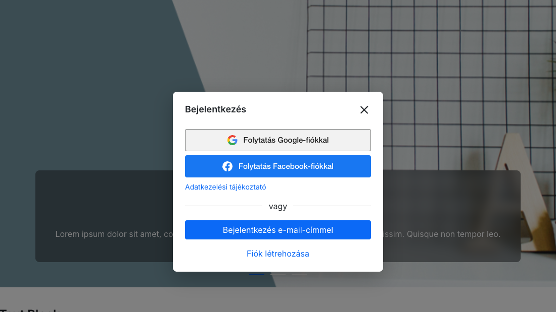 A fejléc Bejelentkezés linkje ablakot nyit a Google- és a Facebook-gombbal
